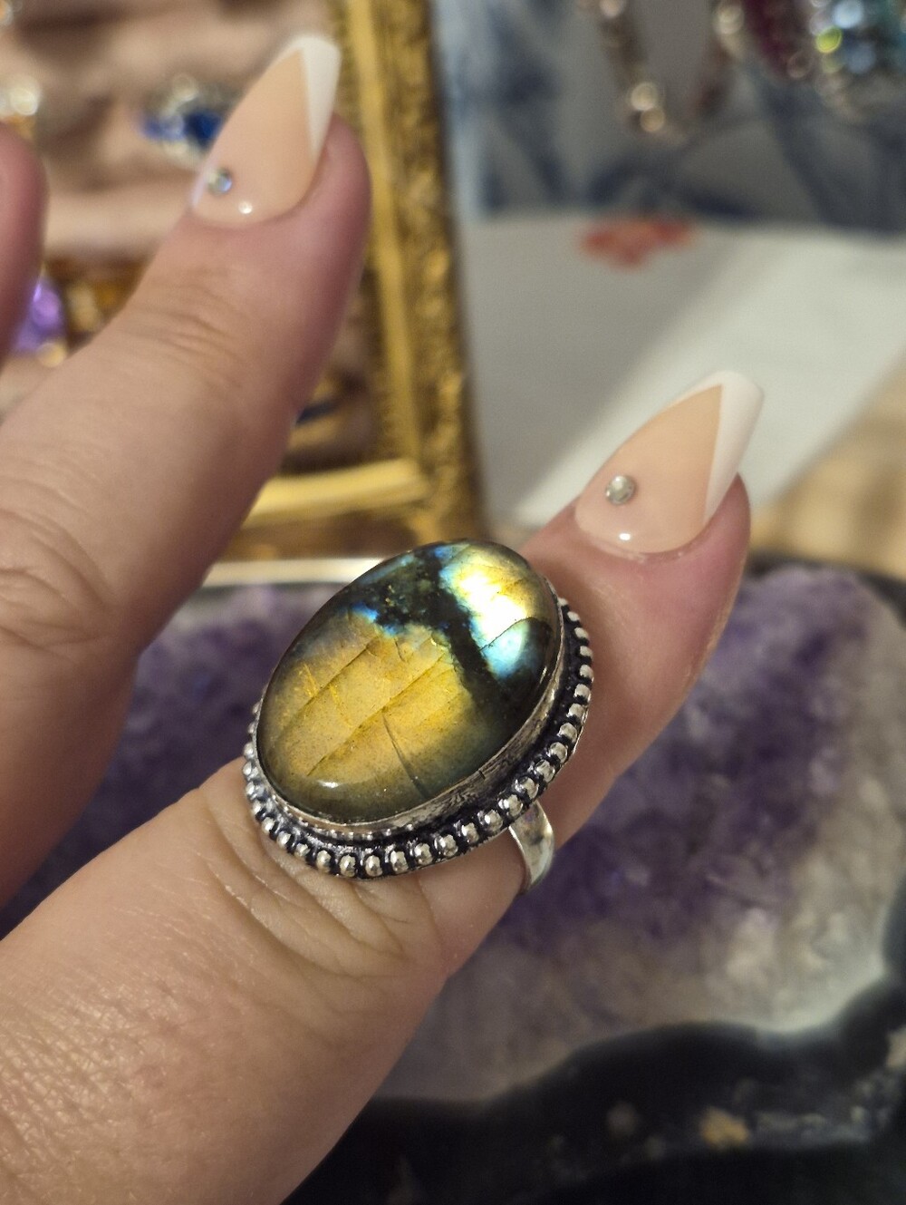 Ladies Size 8  Sterling 925 Silver Labradorite Artisan Ring B1061
